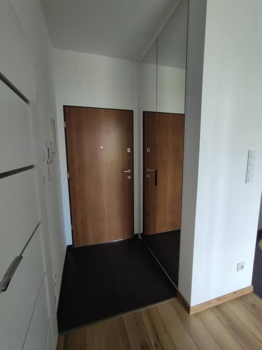 Wyposazone Na Dluzszy Pobyt - 39M2 Na Kokoryczki Apartment วอร์ซอ ภายนอก รูปภาพ