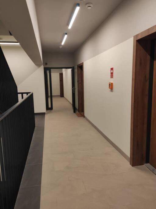 Wyposazone Na Dluzszy Pobyt - 39M2 Na Kokoryczki Apartment วอร์ซอ ภายนอก รูปภาพ